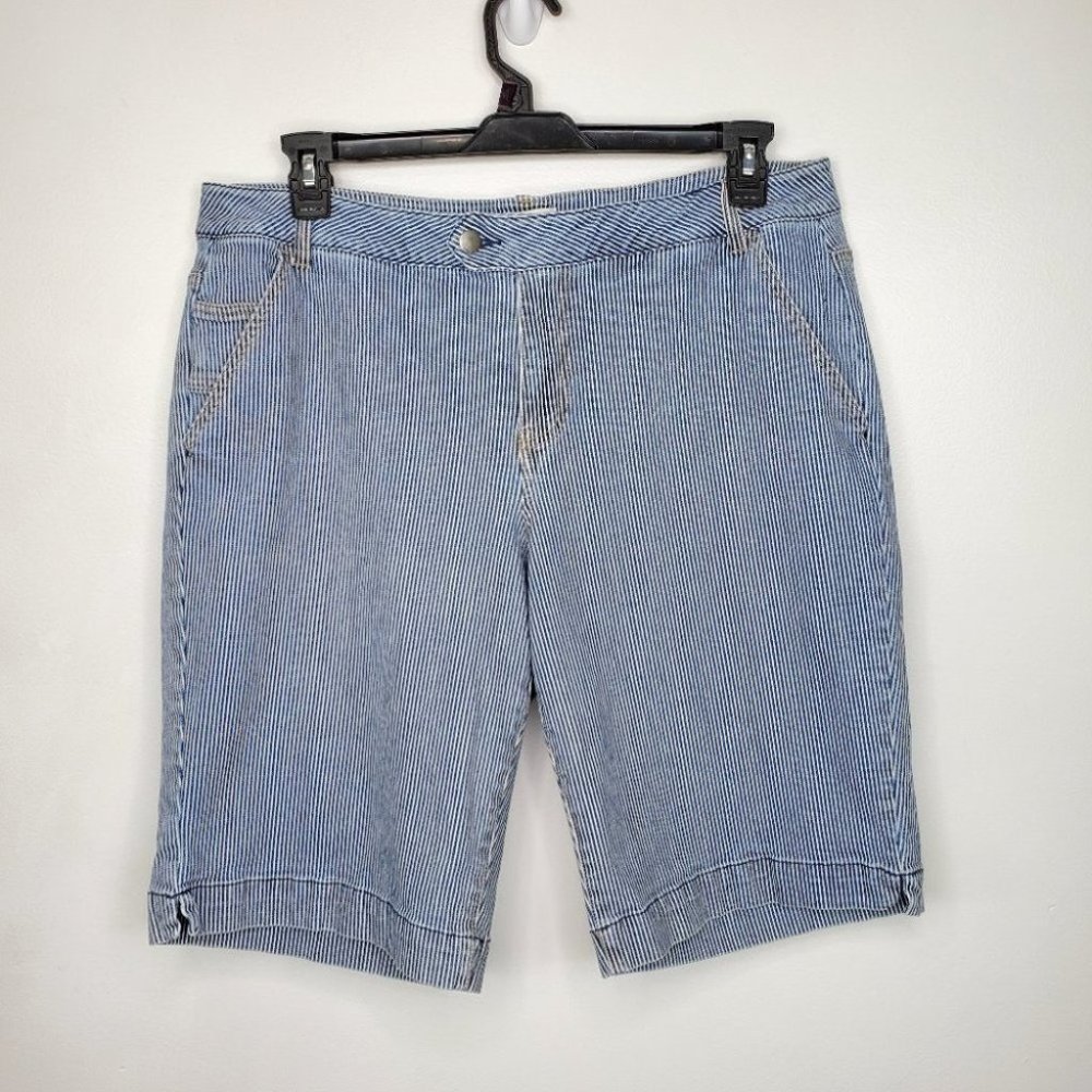 Venezia Pinstripe Navy White Denim Jean Shorts Size 18
